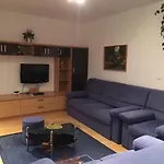 Mary Apartmanhaz Daire Hévíz