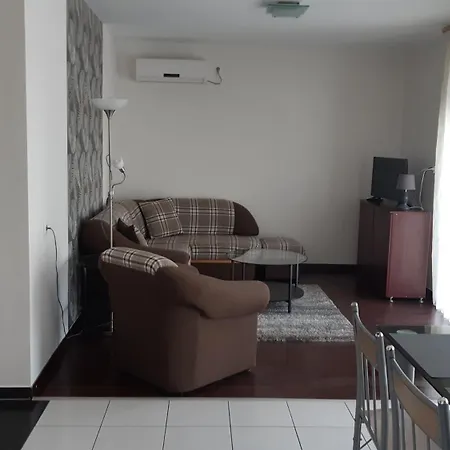 Apartment Mary Apartmanhaz Heviz