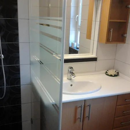 Mary Apartmanhaz