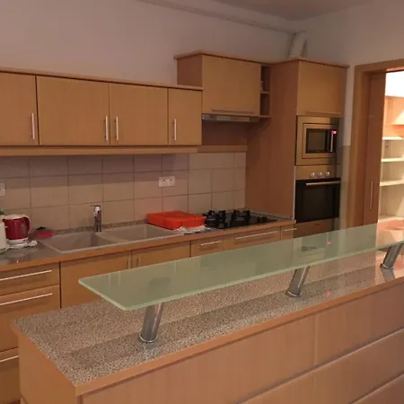 Mary Apartmanhaz Apartment