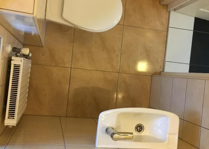 Mary Apartmanhaz アパート *