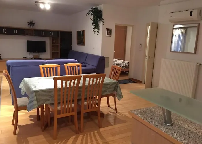 Mary Apartmanhaz Apartment